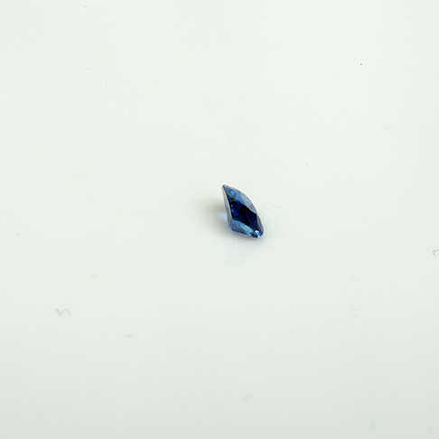 蓝色蓝宝石刻面戒面--蓝宝石-A25M417K06002